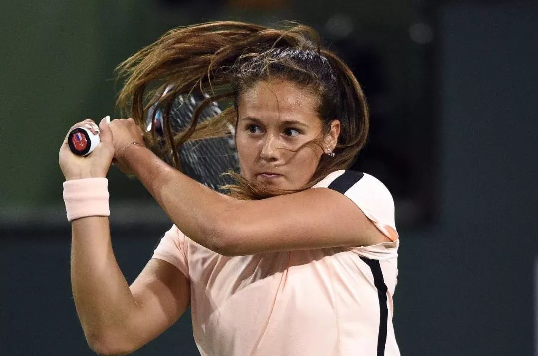 砸脚丢球 砸脚丢球