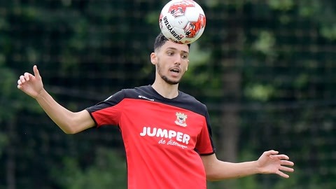 取决于策略 取决于策略